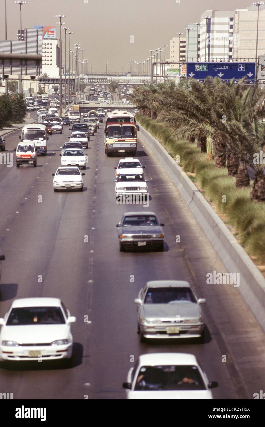 Traffic Jam Riyadh Rush hour traffic in Riyadh, Saudi Arabia Stock Photo - Alamy