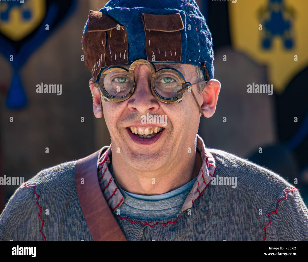 Pince nez glasses hi-res stock photography and images - Alamy