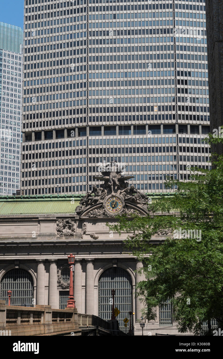 Grand central terminal clock and met life hires stock photography and images Alamy