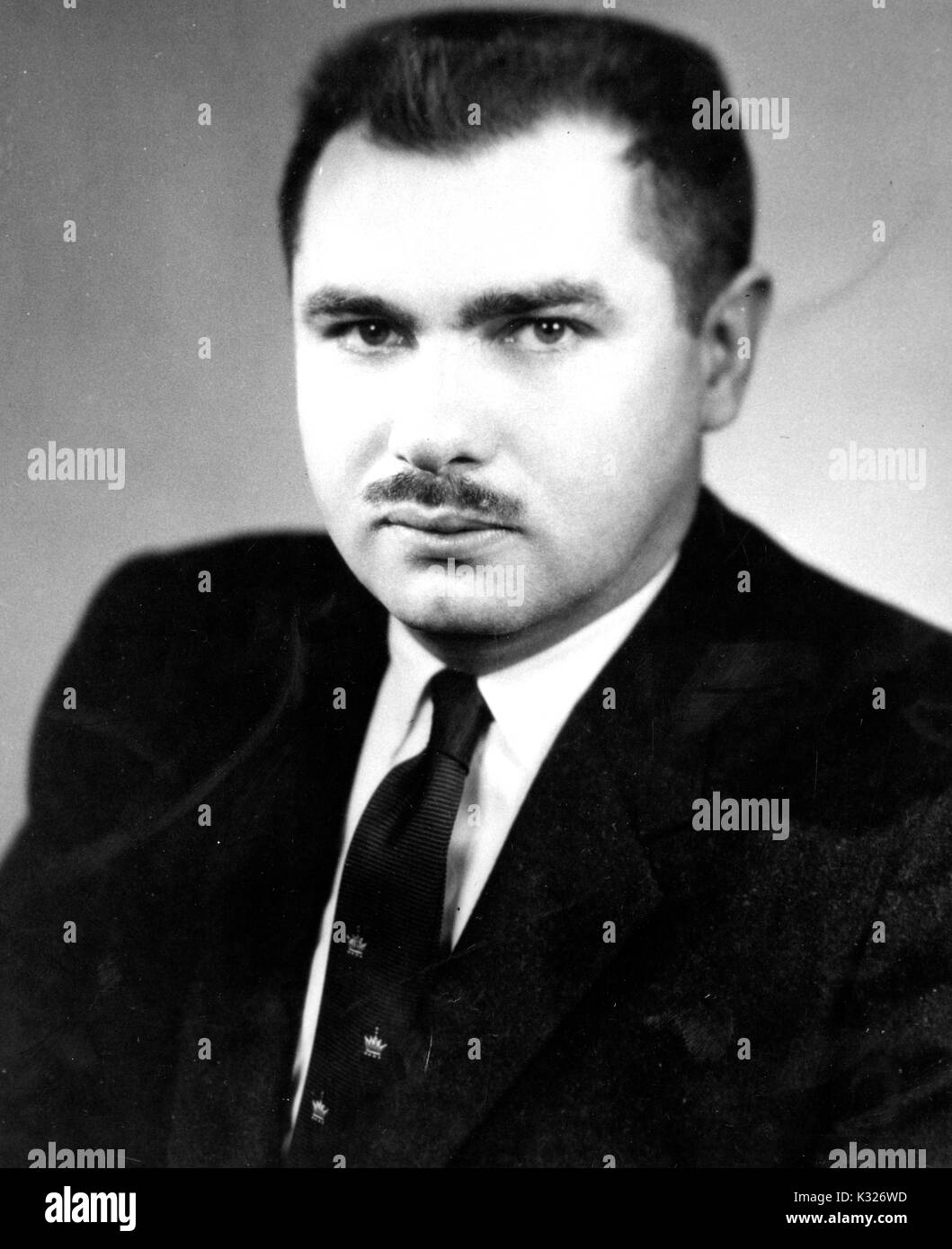 Chest up portrait of US diplomat Hermann Frederick Eilts, 1960. Stock Photo