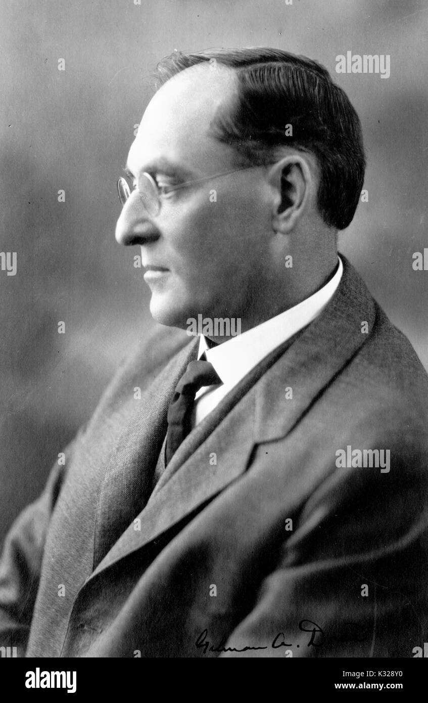 Sitting portrait of biologist and researcher Gilman Arthur Drew in profile, 1926. Stock Photo