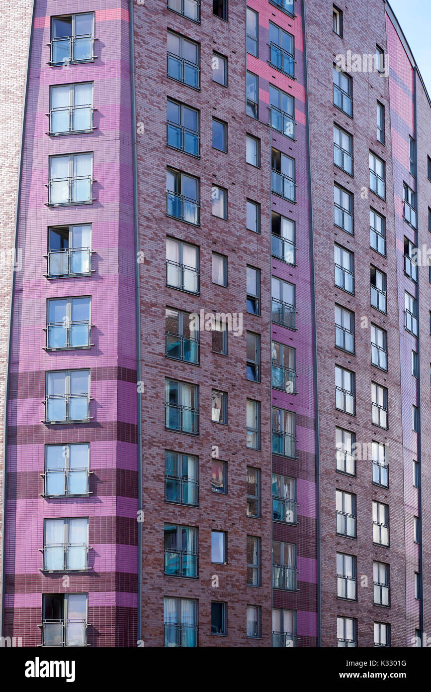 Modern leeds apartment hires stock photography and images Alamy