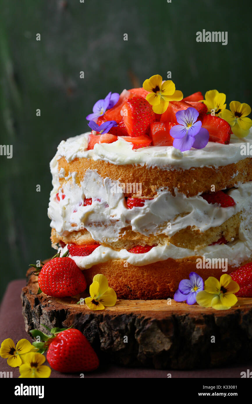 Cake with strawberry Stock Photo - Alamy