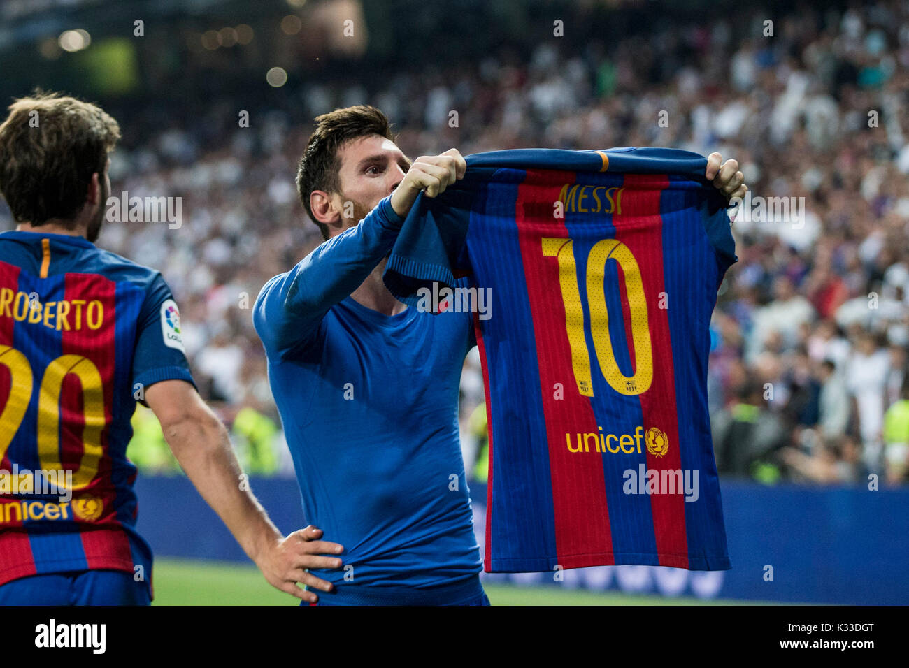Месси лучшие голов. Месси. Leo Messi 2022. Lionel Messi 2022. Месси 2004.
