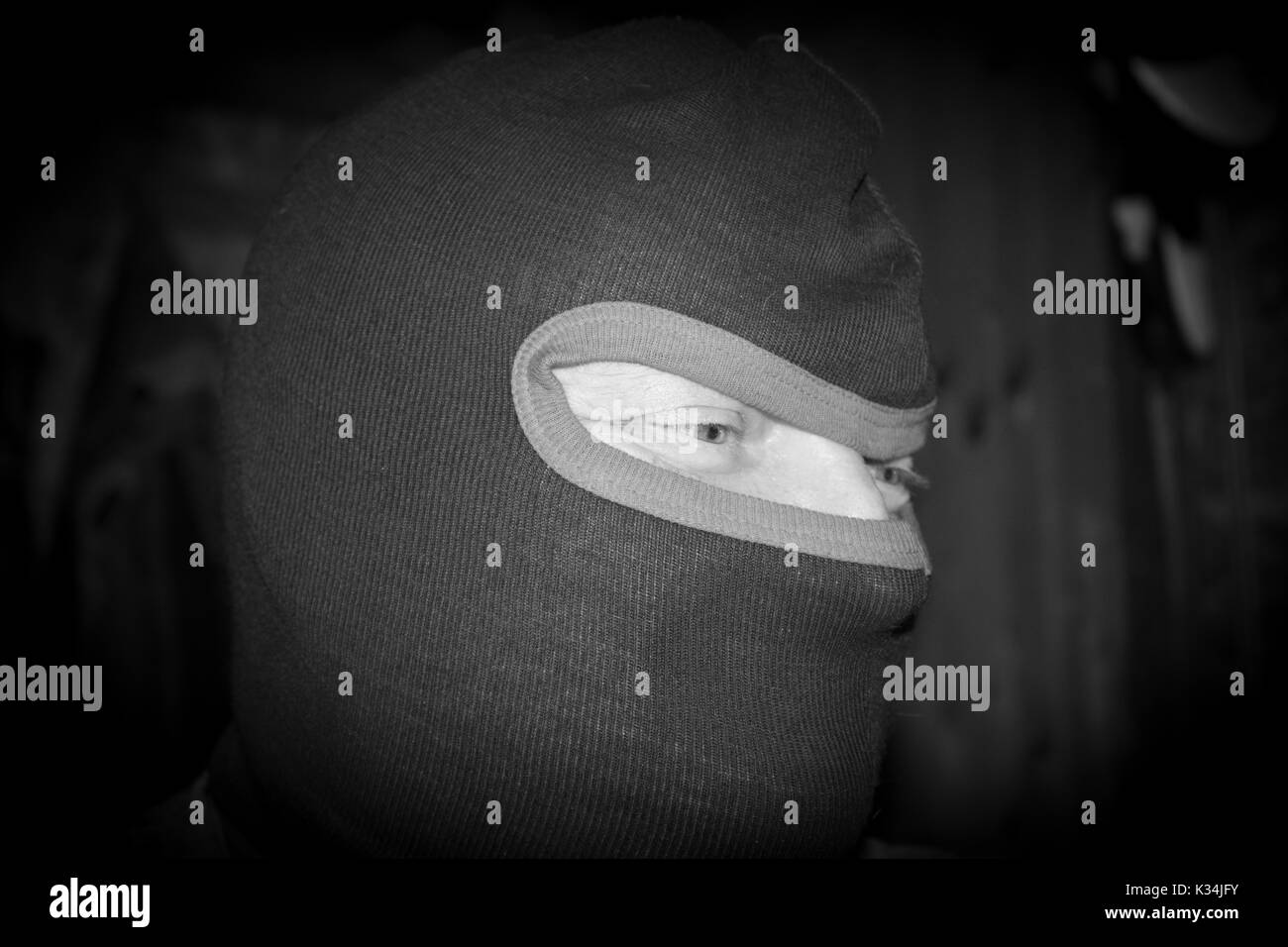 Ski mask robber hires stock photography and images Alamy