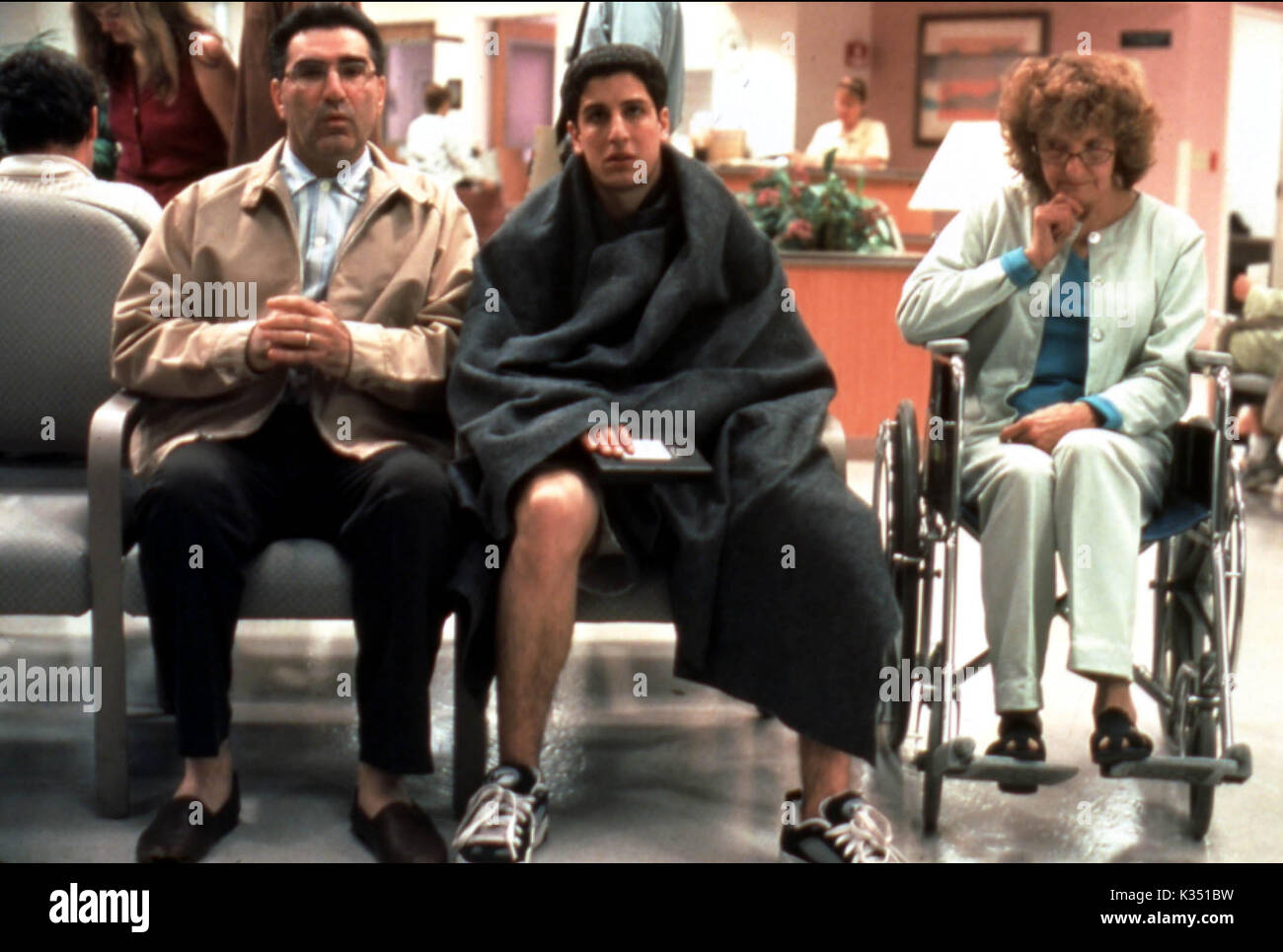 AMERICAN PIE 2 EUGENE LEVY, JASON BIGGS Date: 2001 Stock Photo - Alamy