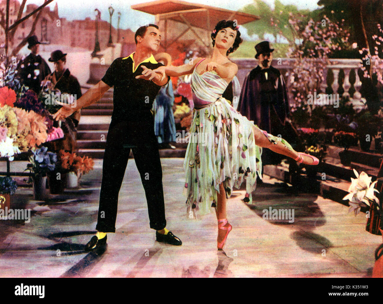 Gene kelly american in paris hi-res stock photography and images - Alamy