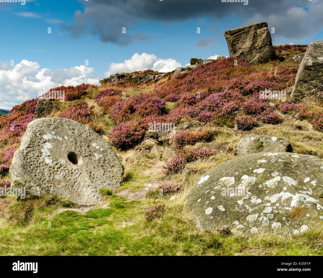 Curbar Edge, Derbyshire, England - looking north along the edge Stock ...