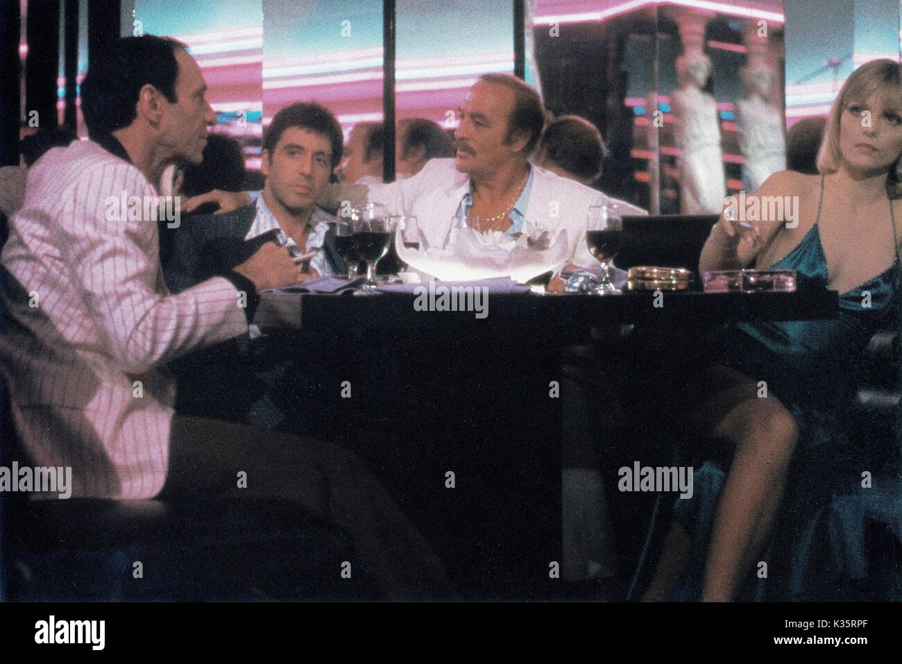 Scarface, USA 1983, Regie: Brian De Palma, Darsteller: (v. l.) F. Murray Abraham, Al Pacino, Robert Loggia, Michelle Pfeiffer Stock Photo
