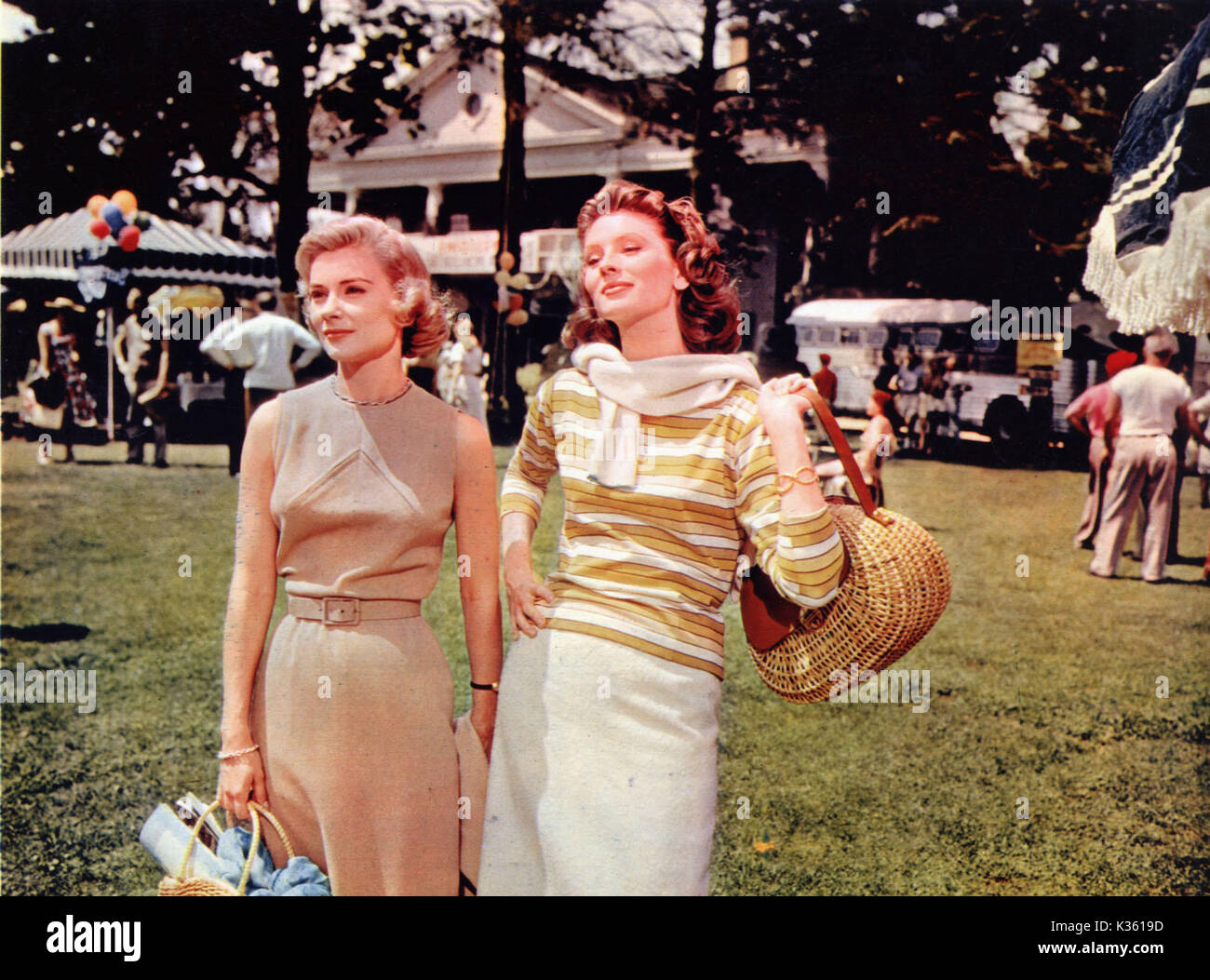 THE BEST OF EVERYTHING HOPE LANGE, SUZY PARKER     Date: 1959 Stock Photo