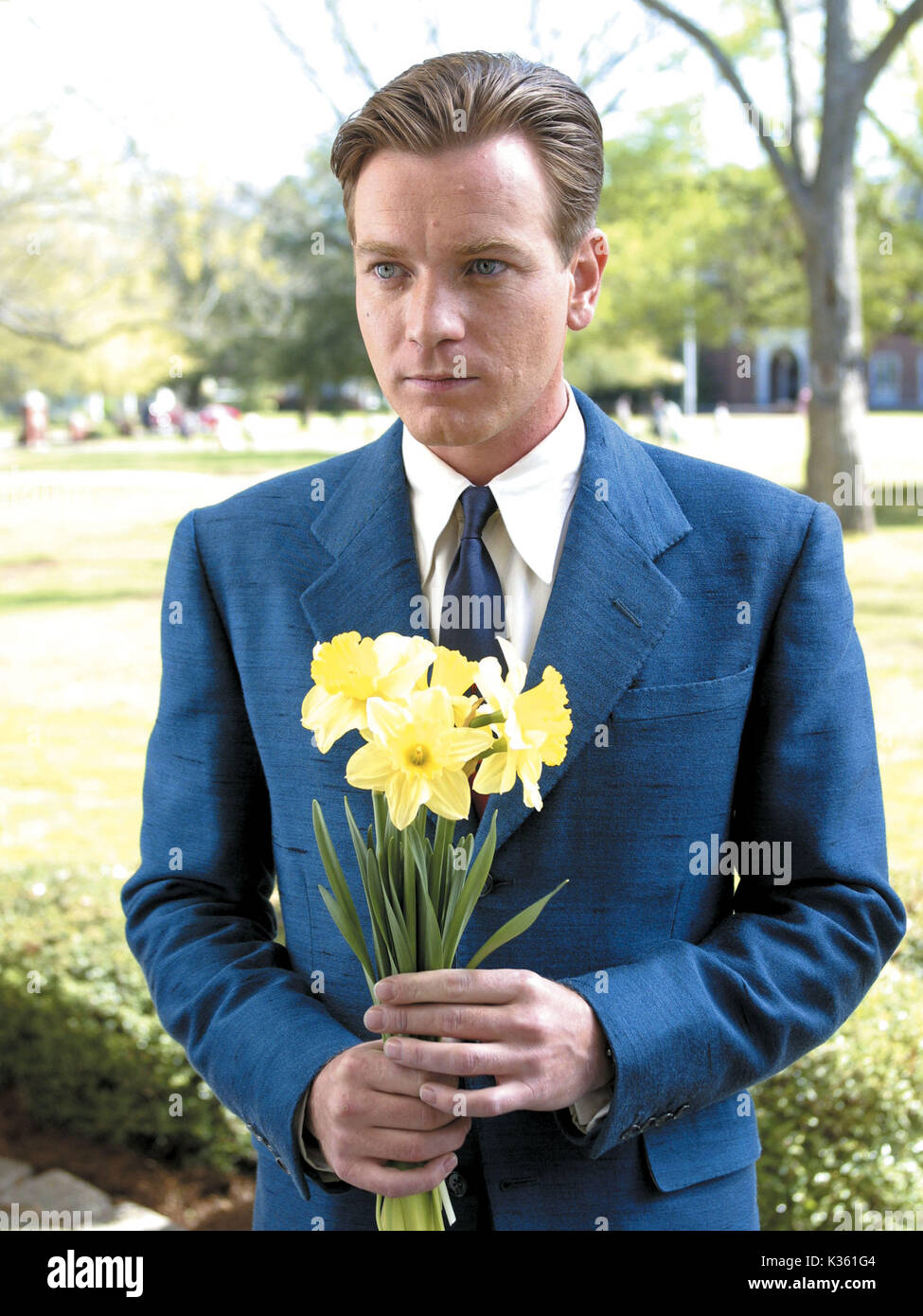 BIG FISH EWAN McGREGOR A COLUMBIA TRISTAR FILM BIG FISH EWAN MCGREGOR Date 2004 Stock Photo Alamy
