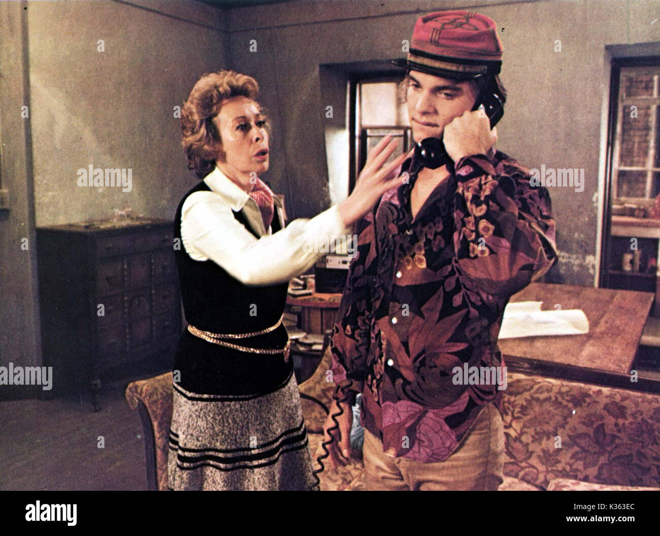 BUTTERFLIES ARE FREE EILEEN HECKART, EDWARD ALBERT Date 1972 Stock