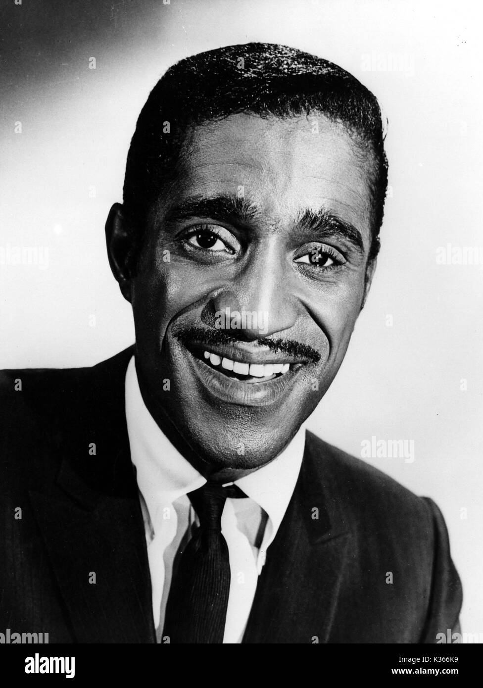 SAMMY DAVIS, JR Stock Photo - Alamy