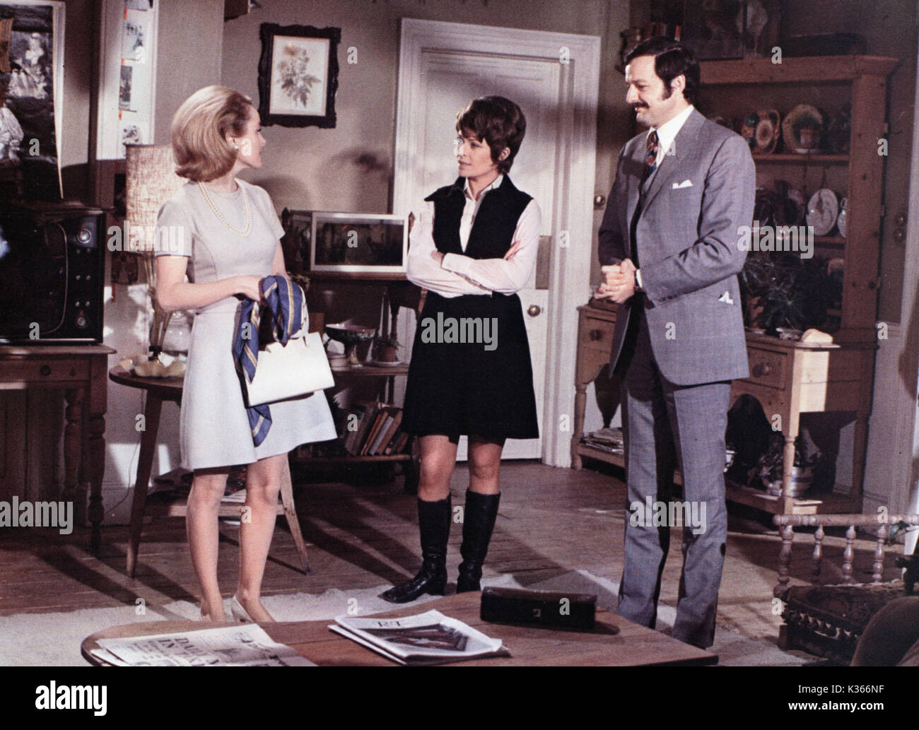 A DAY IN THE DEATH OF JOE EGG SHEILA GISH, JANET SUZMAN AND PETER BOWLES A DOMINO PRODUCTION DISTRIBUTED BY COLUMBIA PICTURES     Date: 1972 Stock Photo