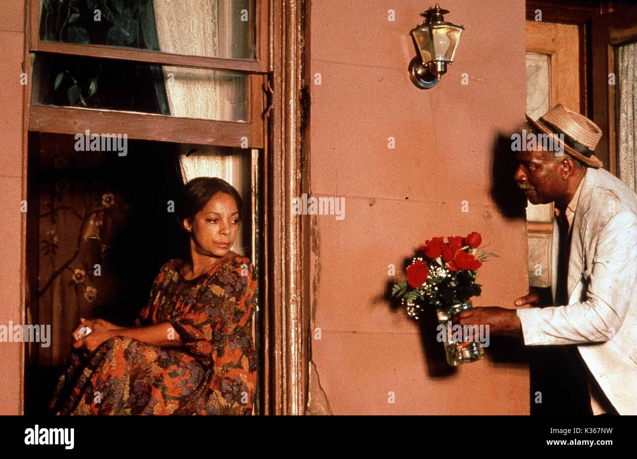 DO THE RIGHT THING RUBY DEE AND OSSIE DAVIS     Date: 1989 Stock Photo
