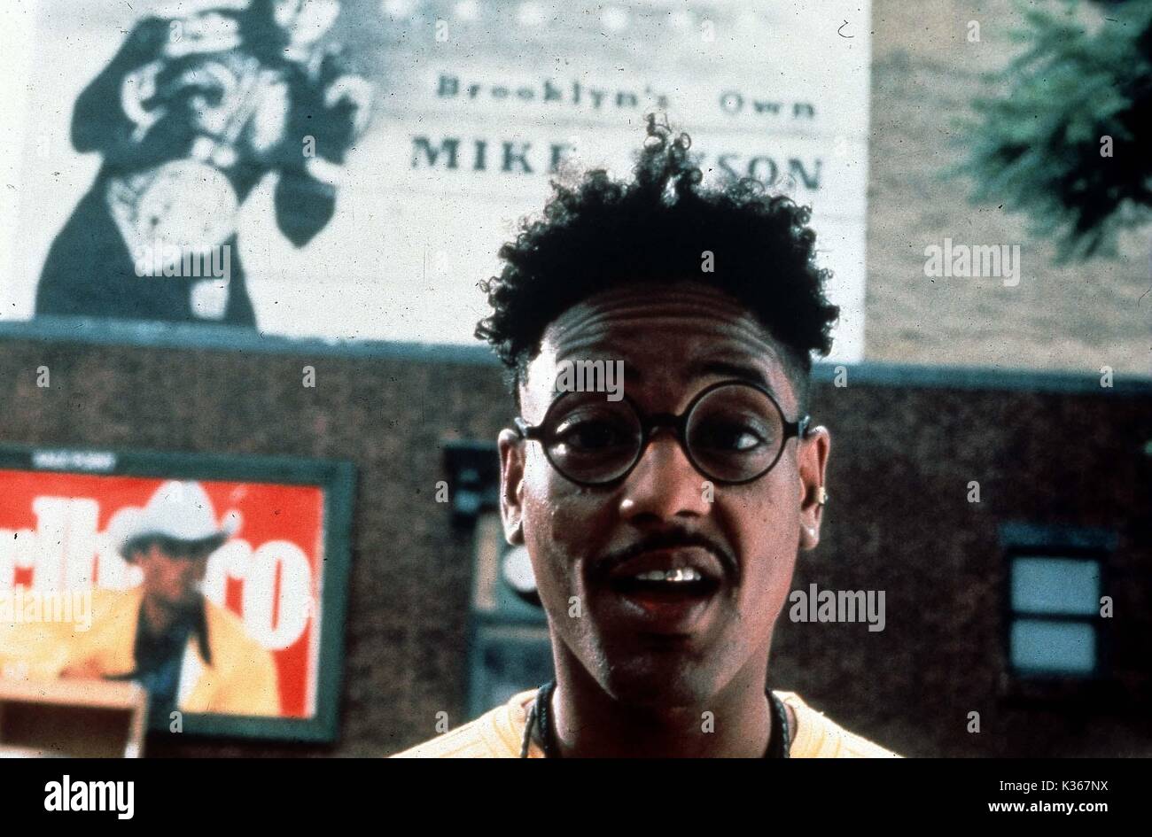 DO THE RIGHT THING GIANCARLO ESPOSITO     Date: 1989 Stock Photo