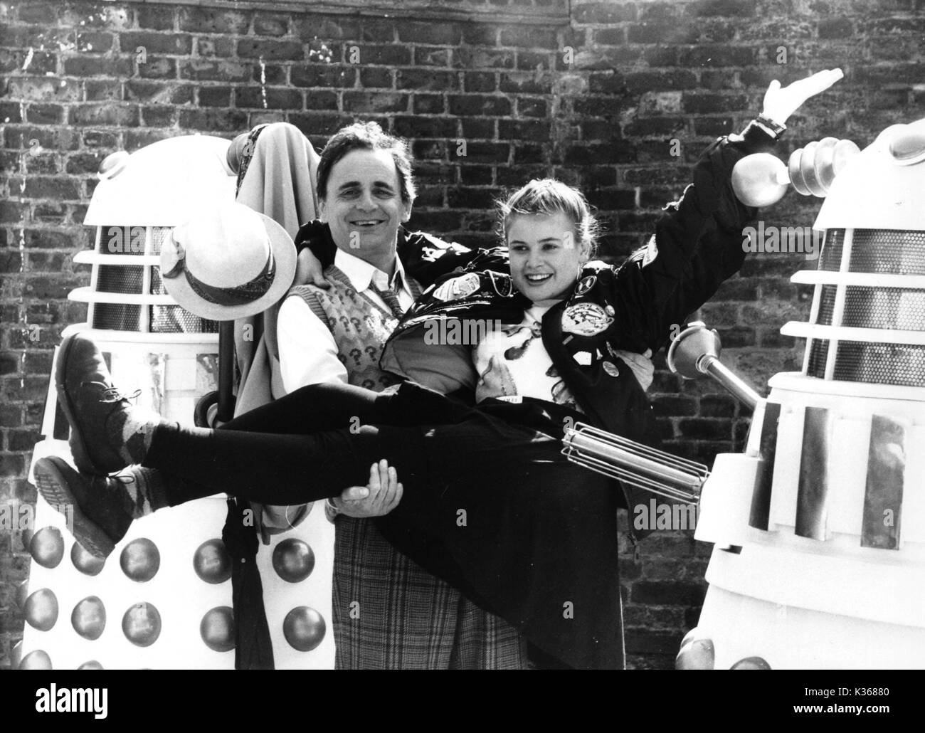 DOCTOR WHO 1987 - 1989 SYLVESTOR McCOY as the Doctor, SOPHIE ALDRED as Ace Stock Photo
