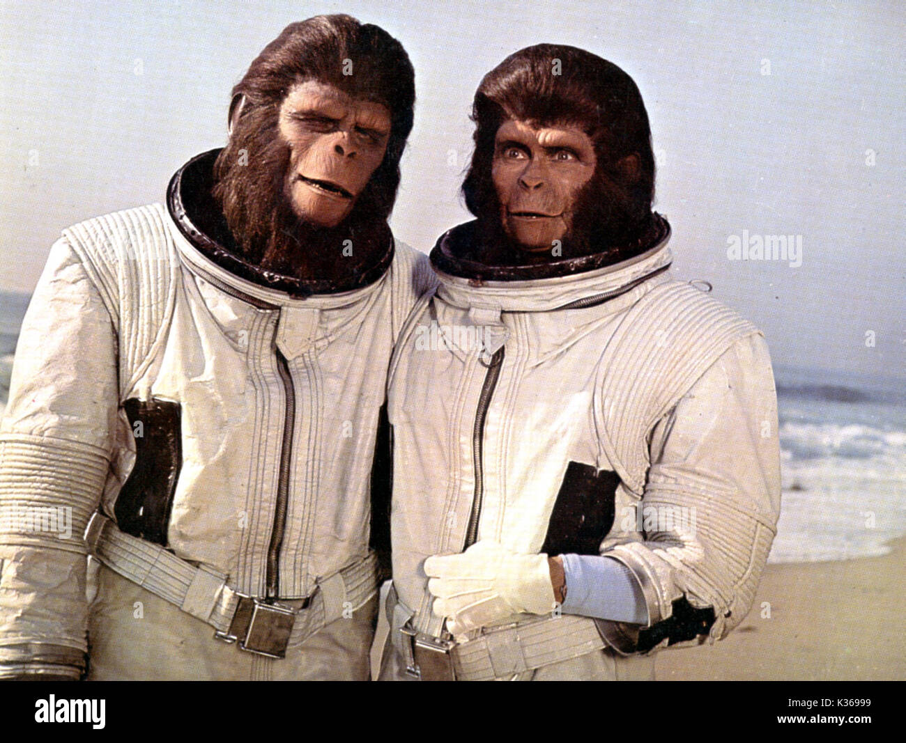 ESCAPE FROM THE PLANET OF THE APES RODDY McDOWALL, KIM HUNTER     Date: 1971 Stock Photo