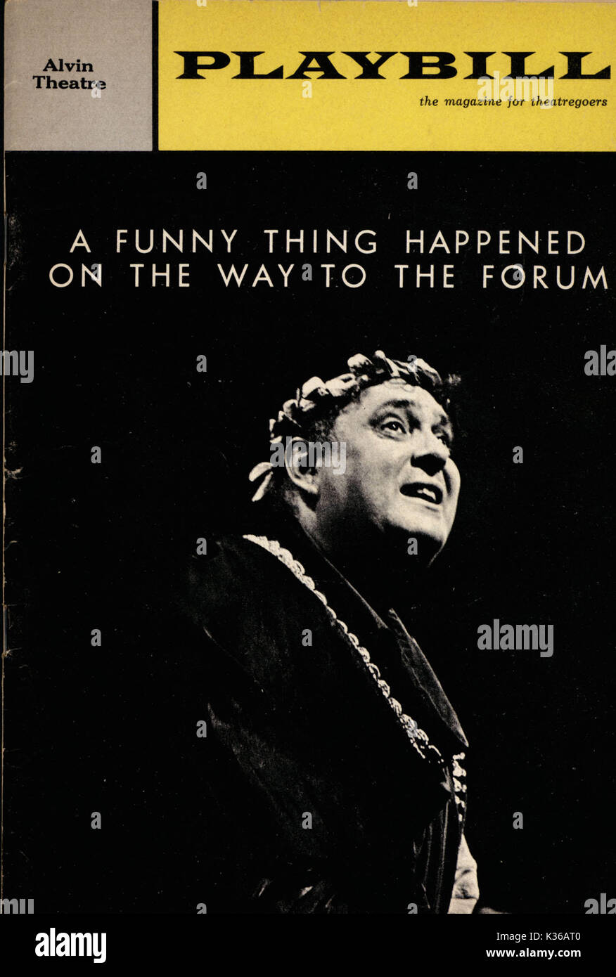 A FUNNY THING HAPPENED ON THE WAY TO THE FORUM ZERO MOSTEL     Date: 1962 Stock Photo