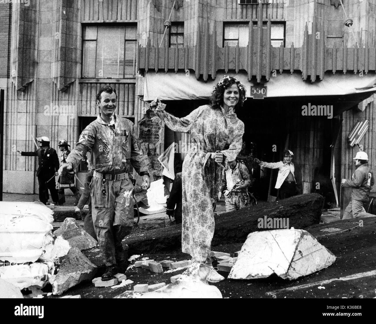 Sigourney Weaver Black and White Stock Photos & Images - Alamy1300 x 1122