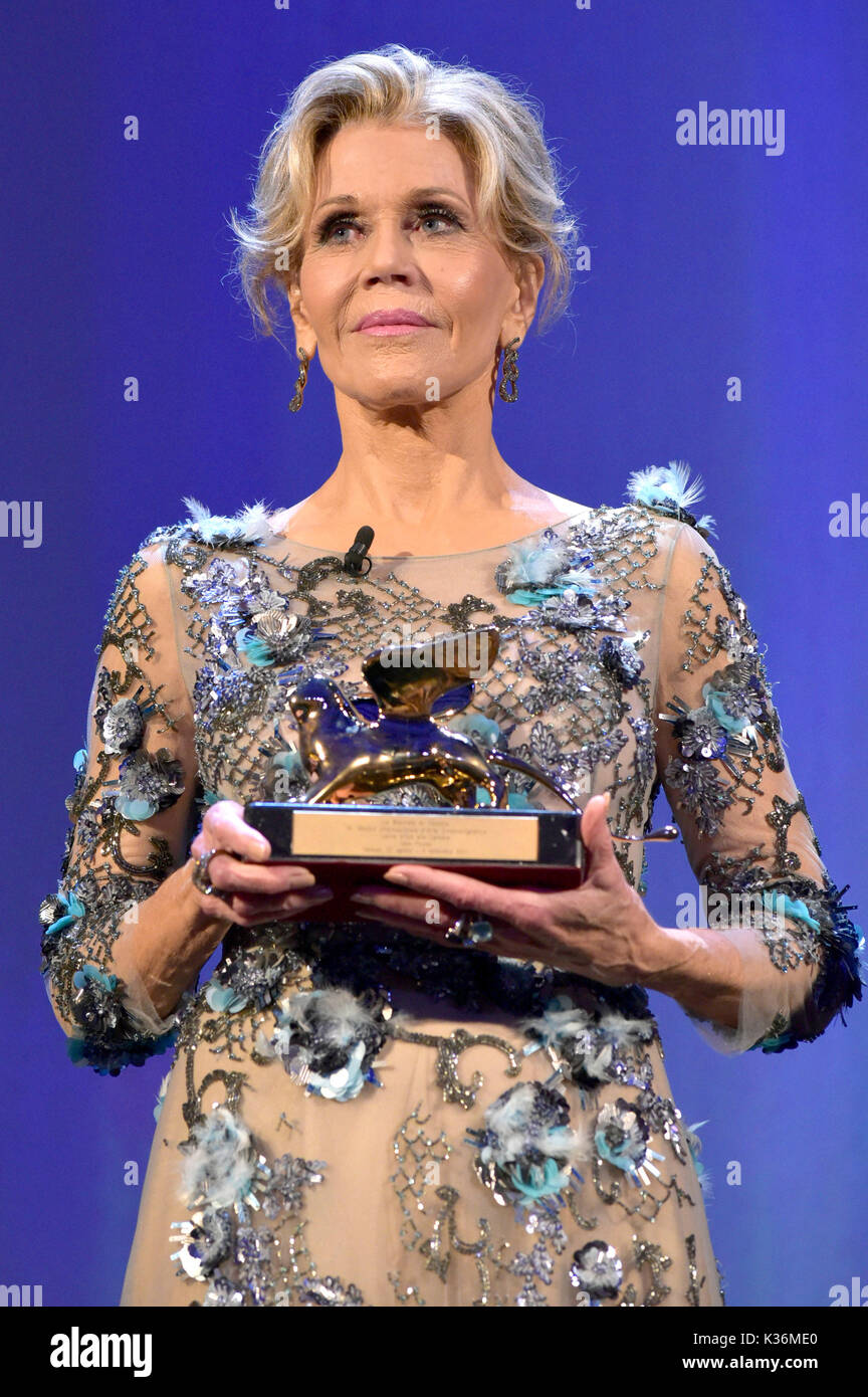 Venezia, Italy. 01st Sep, 2017. Jane Fonda receiving the 'Leoni d'oro alla carriera/Golden Lion for Lifetime Achievement at the 74th Venice International Film Festival at the Palazzo del Casino on September 01, 2017 in Venice, Italy Credit: Geisler-Fotopress/Alamy Live News Stock Photo