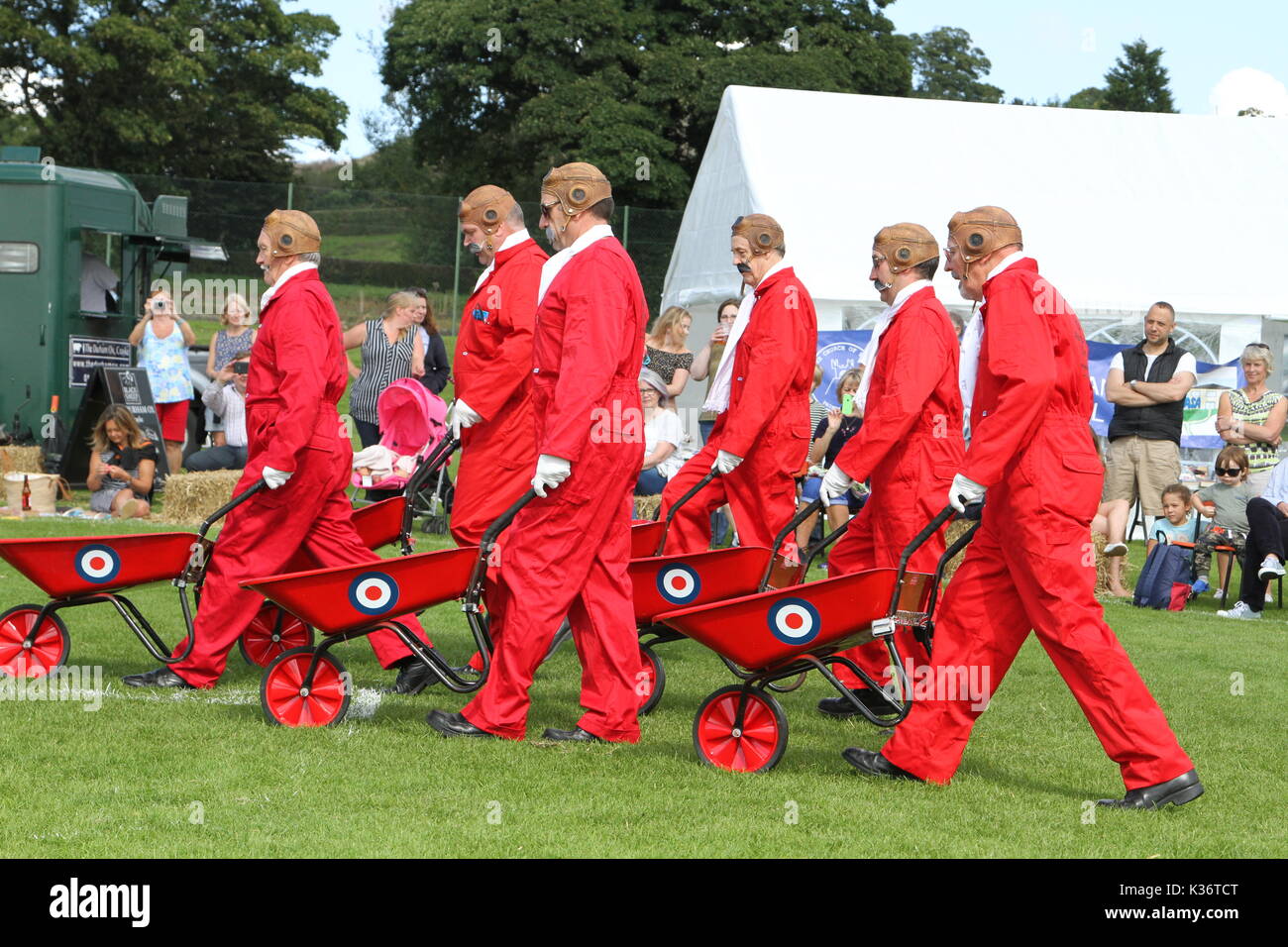 Crayke, Yorkshire, UK. 2nd September, 2017. Red Barrows Wheelbarrow