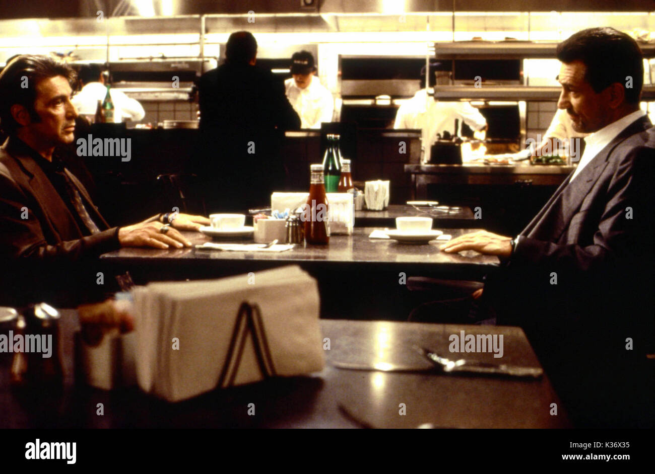 HEAT WARNER BROS AL PACINO, ROBERT DE NIRO Date: 1995 Stock Photo - Alamy