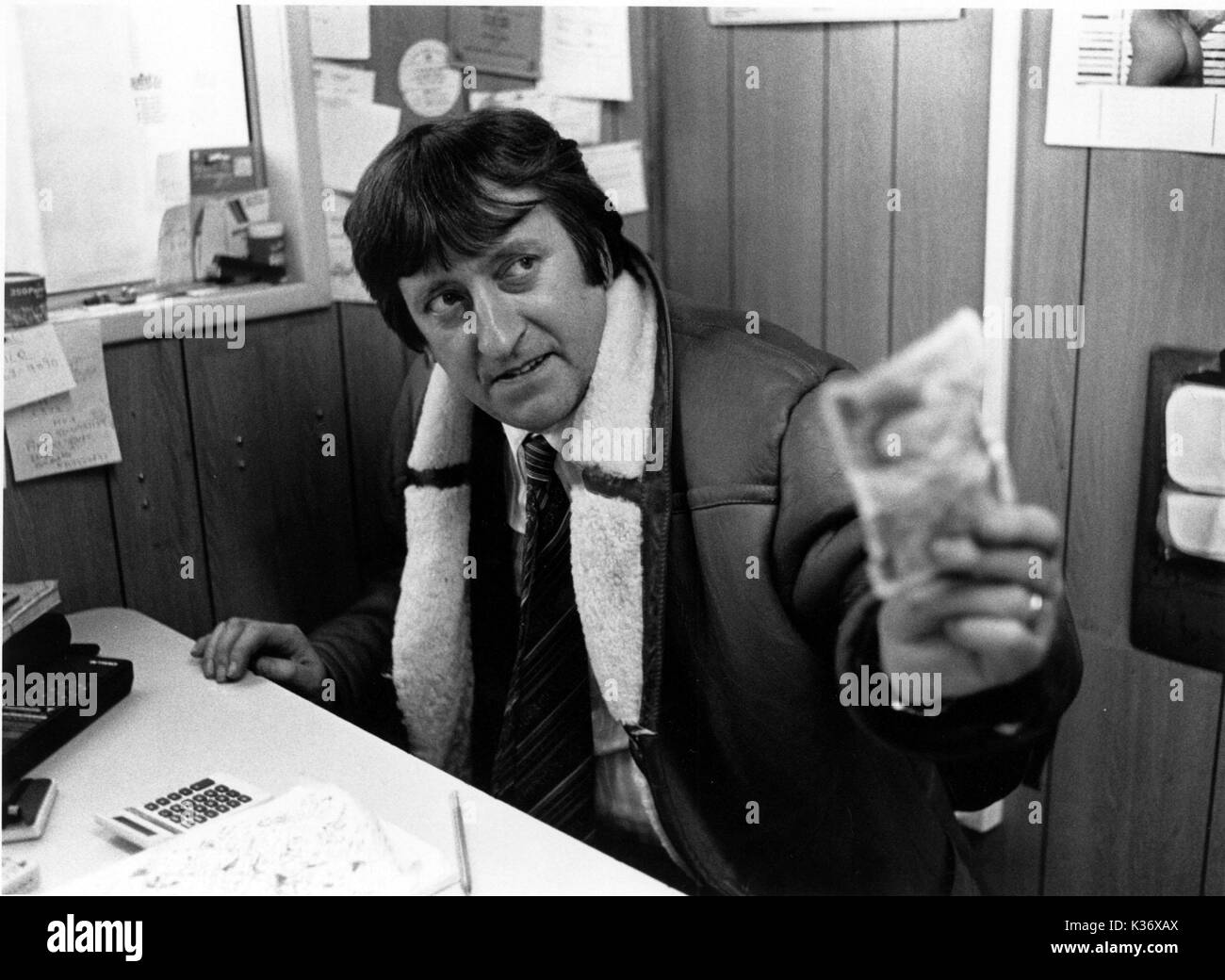 HIGH HOPES BRITISH SCREEN/CHANNEL FOUR FILMS PHILIP JACKSON Stock Photo