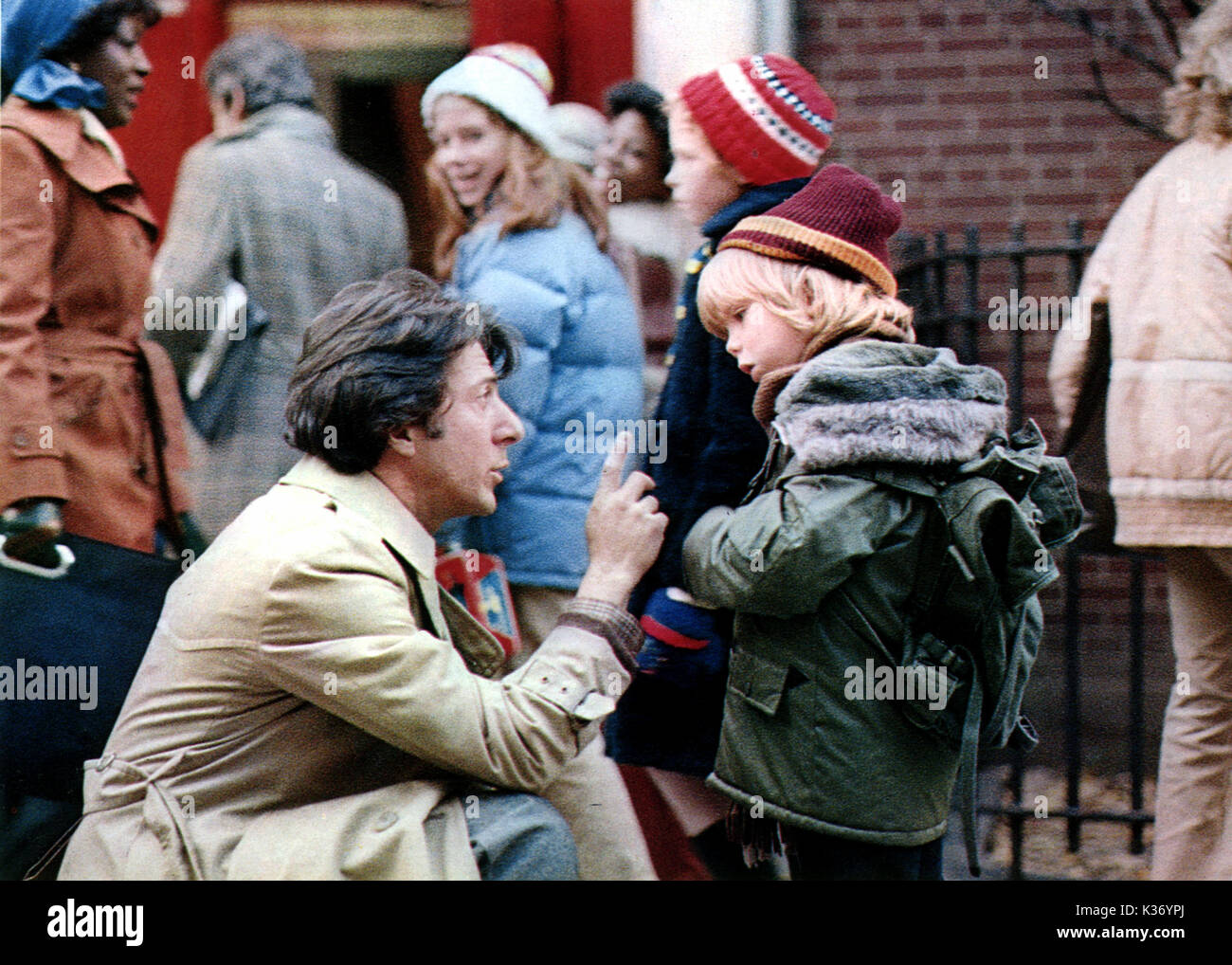 KRAMER VS KRAMER COLUMBIA PICTURES DUSTIN HOFFMAN, JUSTIN HENRY Date