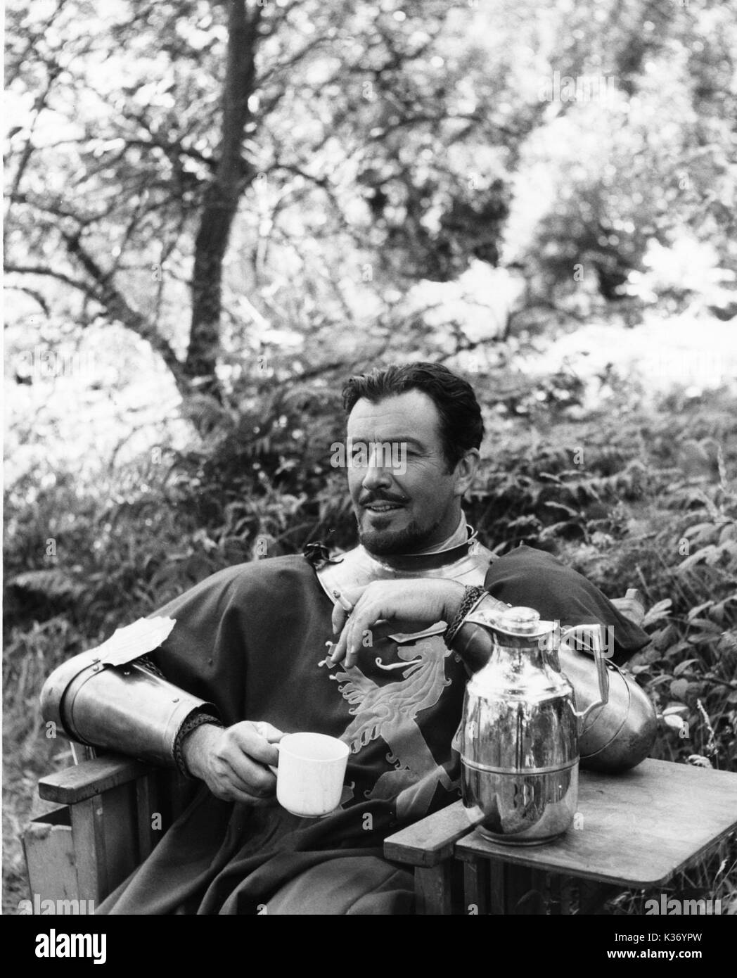KNIGHTS OF THE ROUND TABLE ROBERT TAYLOR OFF-SET Stock Photo - Alamy