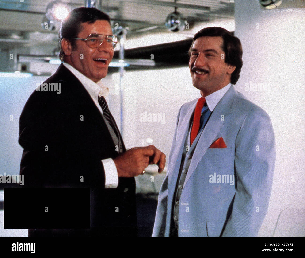 THE KING OF COMEDY JERRY LEWIS AND ROBERT DE NIRO   THE KING OF COMEDY     Date: 1983 Stock Photo
