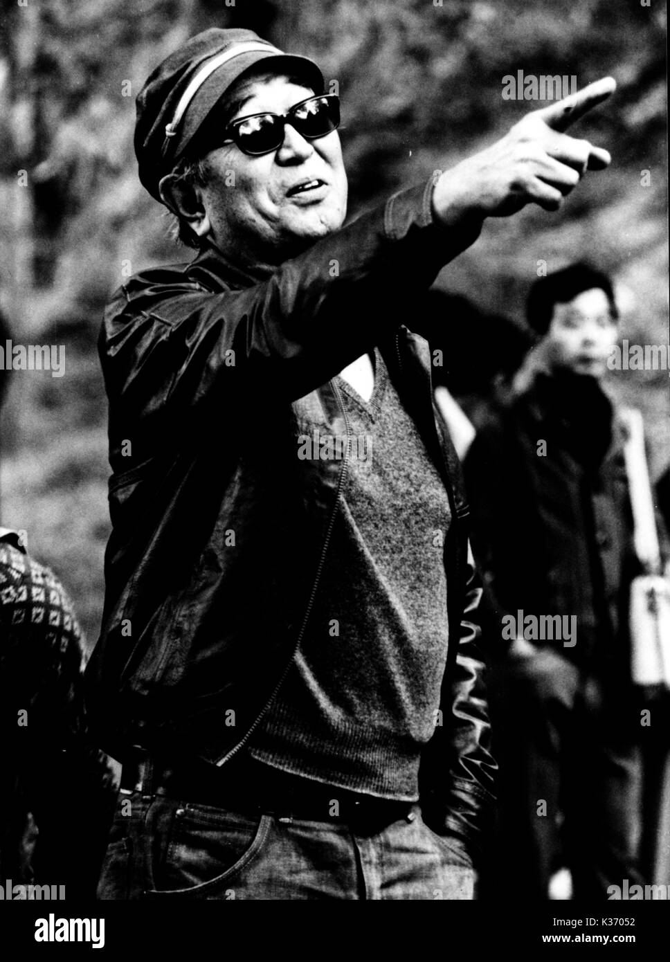 Akira Kurosawa Directing Kagemusha Stock Photo Alamy