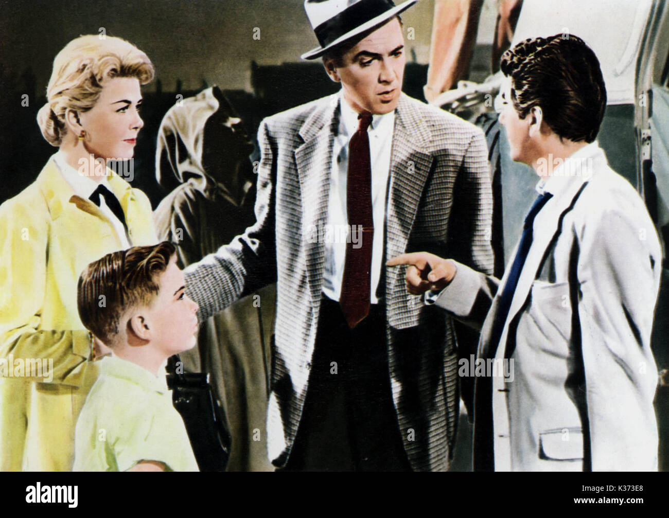 THE MAN WHO KNEW TOO MUCH DORIS DAY, JAMES STEWART     Date: 1956 Stock Photo