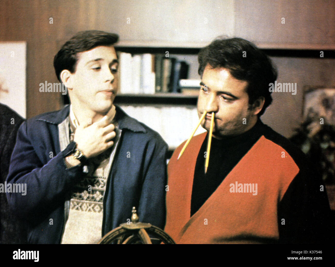 NATIONAL LAMPOON'S ANIMAL HOUSE [US 1978] TOM HULCE AND JOHN BELUSHI     Date: 1978 Stock Photo