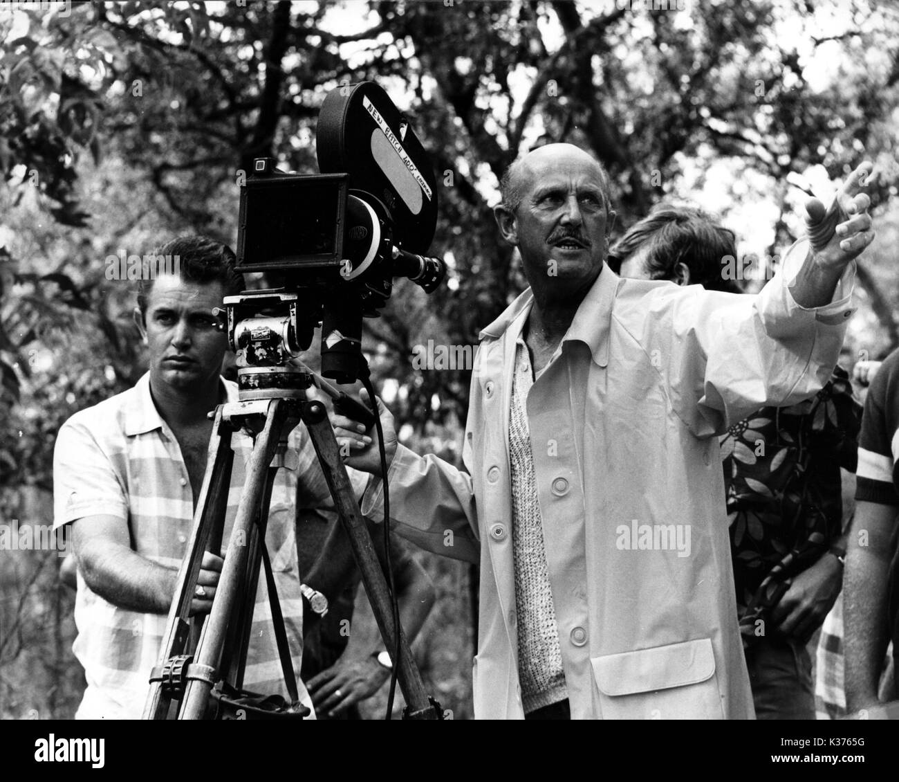 DIRECTOR MICHAEL POWELL IN AUSTRALIA ON LOCATION FOR AGE OF CONSENT {WITH POSSIBLY CINEMATOGRAPHER HANNES STAUDINGER} IN 1969 Stock Photo