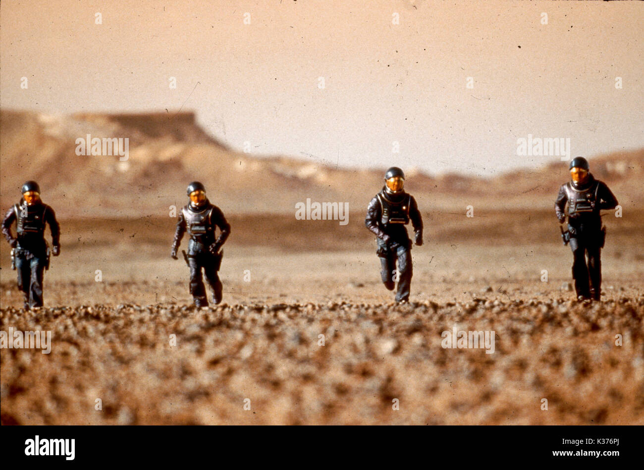 RED PLANET   FILM RELEASE FROM VILLAGE ROADSHOW PICTURES RED PLANET FILM RELEASE FROM VILLAGE ROADSHOW PICTURES     Date: 2000 Stock Photo