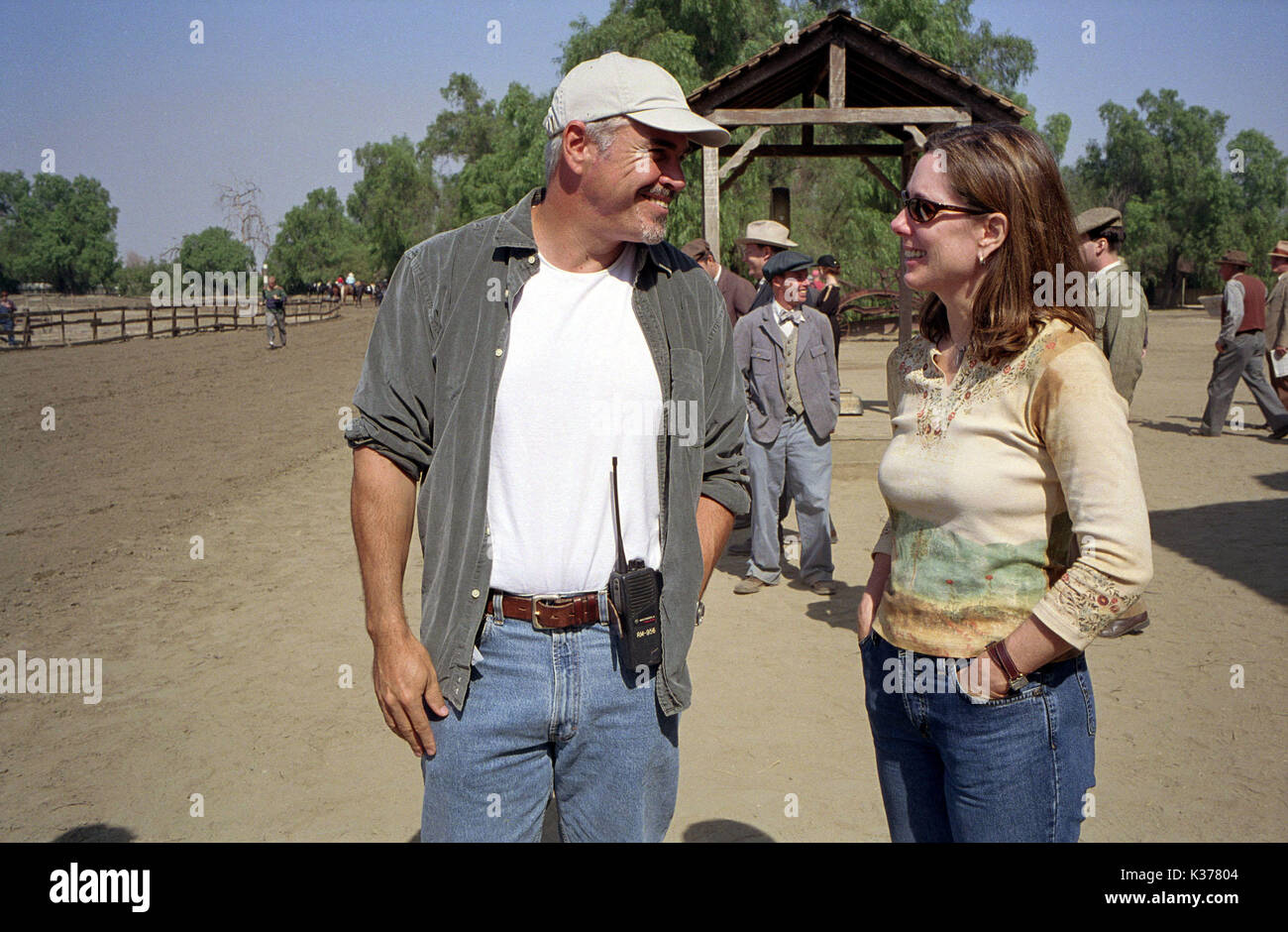 SEABISCUIT COPYRIGHT: UNIVERSAL PICTURES/DREAMWORKS LLC L-R, WRITER, DIRECTOR AND PRODUCER, GARY ROSS AND PRODUCER, KATHLEEN KENNEDY   SEABISCUIT COPYRIGHT: UNIVERSAL PICTURES/DREAMWORKS LLC L-R, WRITER, DIRECTOR AND PRODUCER, GARY ROSS AND PRODUCER, KATHLEEN KENNEDY     Date: 2003 Stock Photo