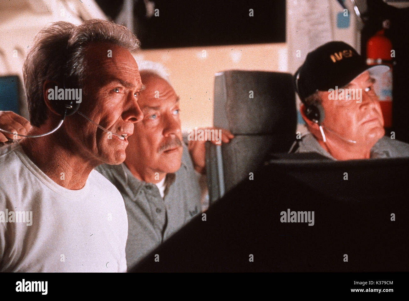 SPACE COWBOYS CLINT EASTWOOD, DONALD SUTHERLAND, JAMES GARNER Date