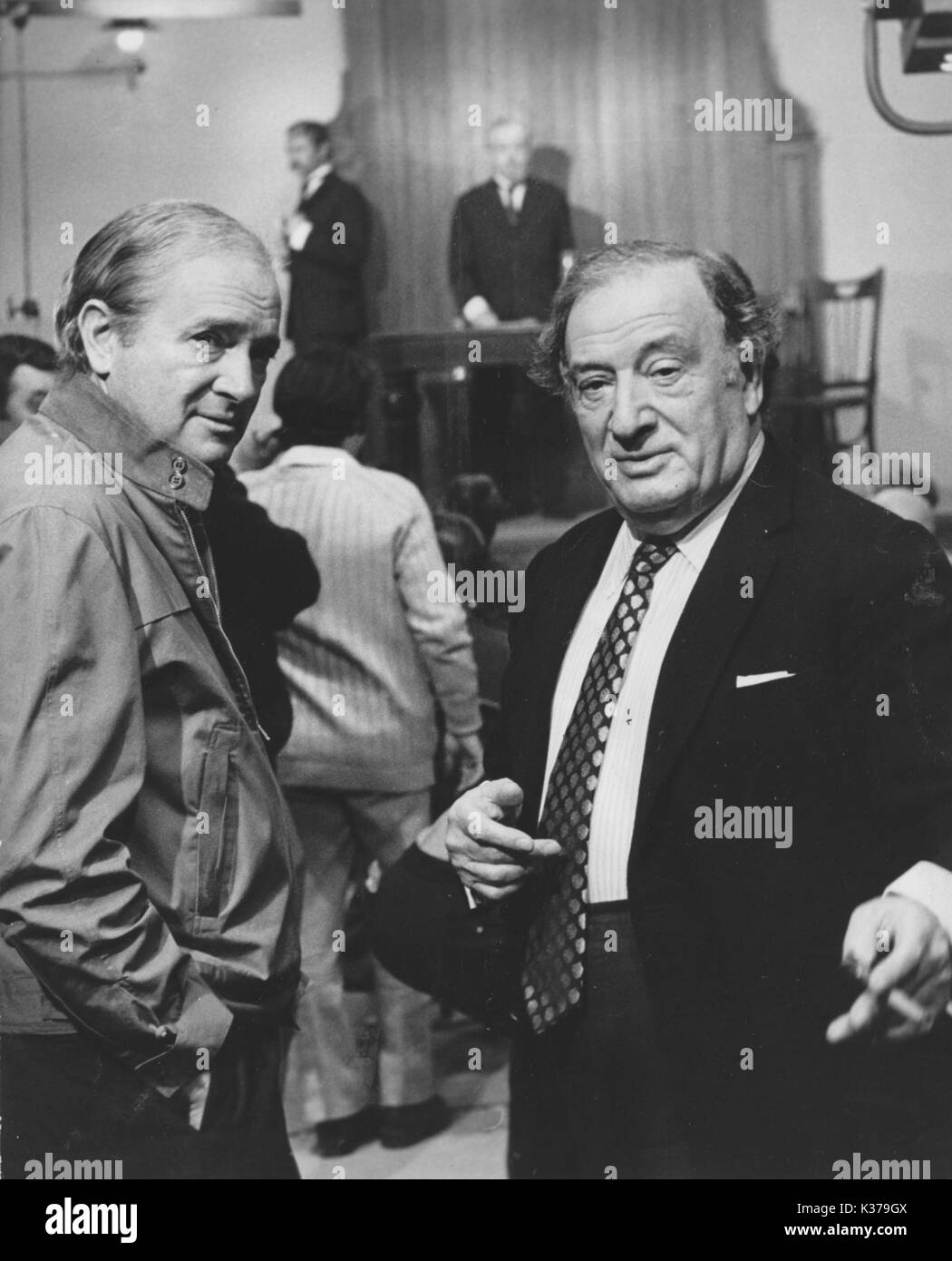 DIRECTOR FRANKLIN J SCHAFFNER AND PRODUCER SAM SPIEGEL ON THE SET OF NICHOLAS AND ALEXANDRA IN 1970 PICTURE FROM THE RONALD GRANT ARCHIVE Stock Photo