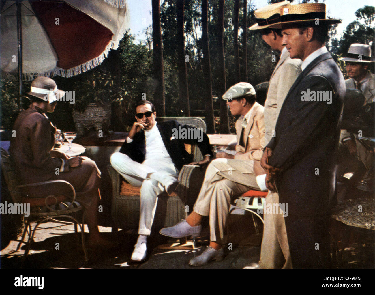 THE ST VALENTINE'S DAY MASSACRE (US 1967) C20TH FOX JASON ROBARDS as Al Capone (sitting centre)     Date: 1967 Stock Photo