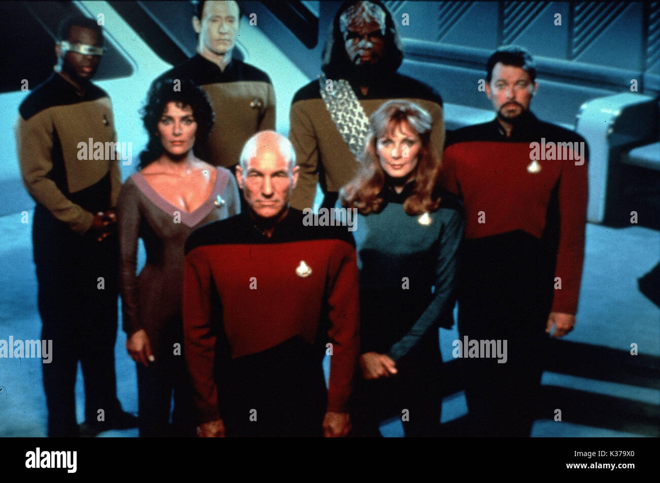 STAR TREK THE NEXT GENERATION Levar Burton, Marina Sirtis, Brent Spinner, Patrick Stewart, Michael Dorn, Gates McFadden and Jonathan Frakes Paramount Television Stock Photo