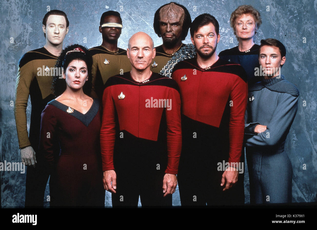 STAR TREK THE NEXT GENERATION Brent Spinner, Marina Sirtis, Levar Burton, Patrick Stewart, Michael Dorn, Jonathan Frakes, Diana Muldaur and Wil Wheaton Paramount Television Stock Photo