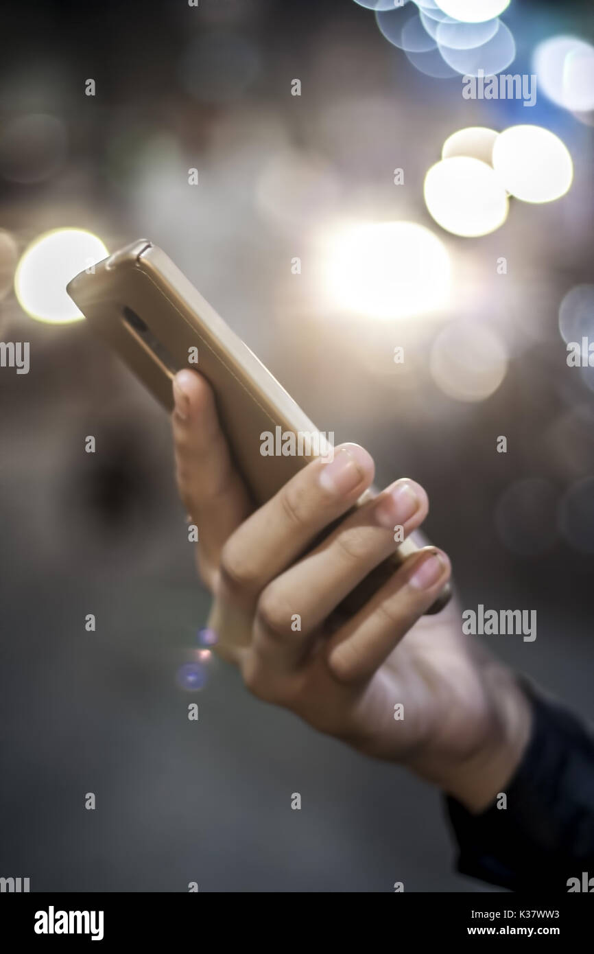 Mobile phone night teenager hi-res stock photography and images - Alamy