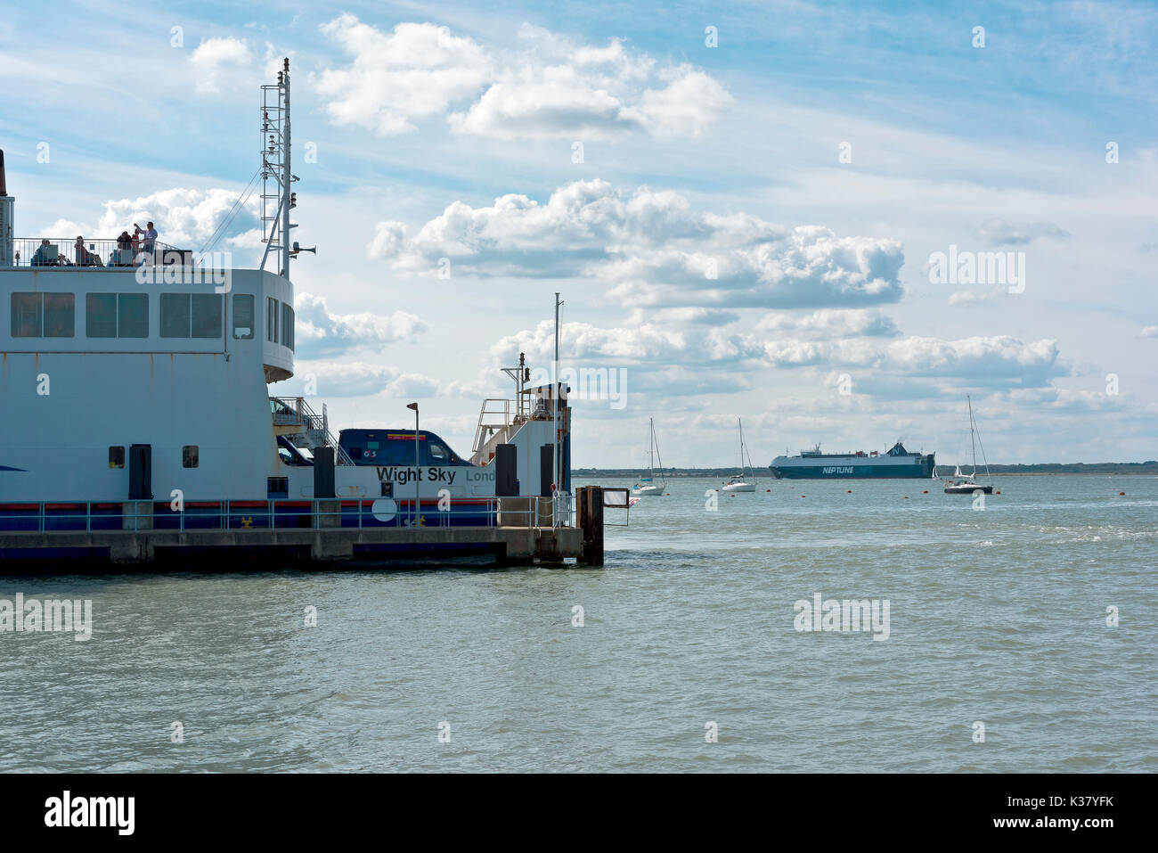 Yarmouth ferry terminal hi-res stock photography and images - Alamy