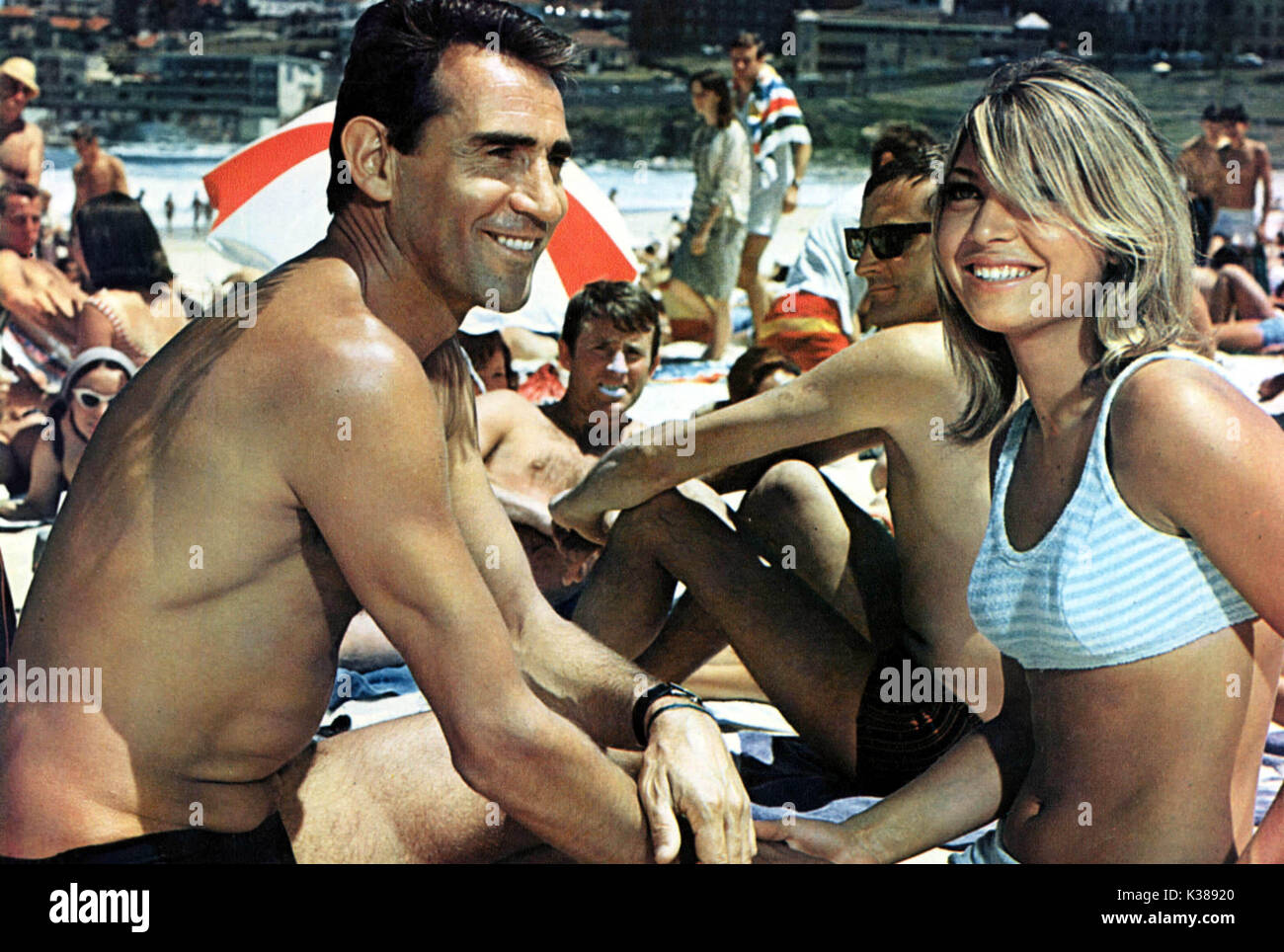 THEY'RE A WEIRD MOB (BR/AUS1966) NINO CULOTTA, LEFT SUNBATHING     Date: 1966 Stock Photo