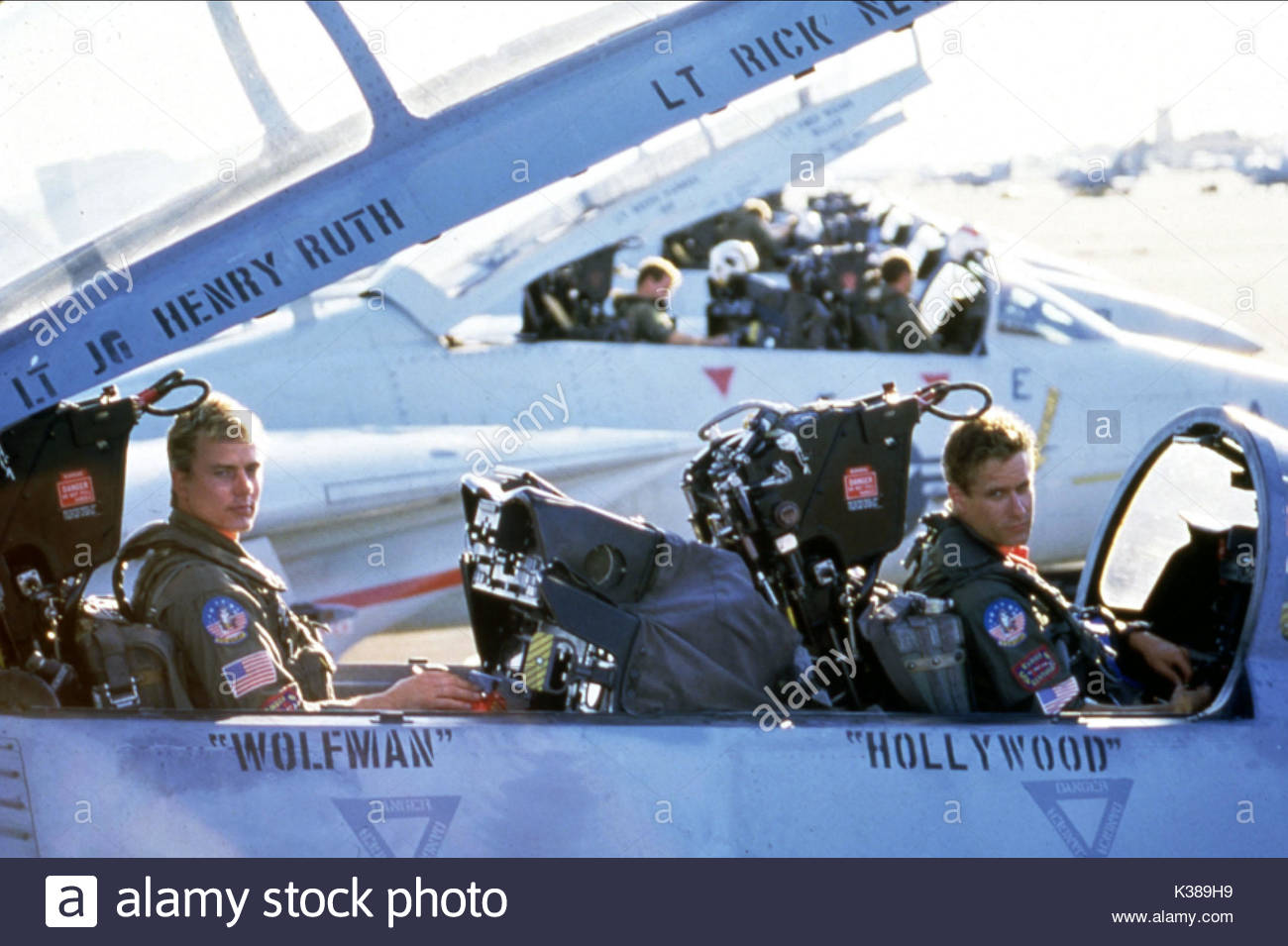 TOP GUN BARRY TUBB, WHIP HUBLEY TOP GUN Date 1986 Stock Photo