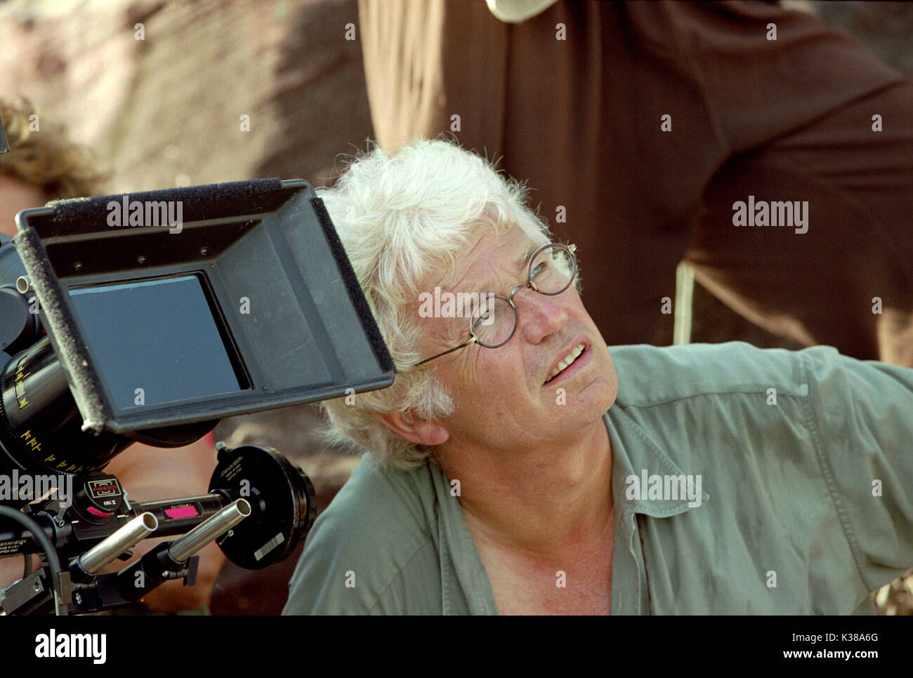 TWO BROTHERS WRITER, DIRECTOR, PRODUCER JEAN-JACQUES ANNAUD A UNIVERSAL PICTURE     Date: 2004 Stock Photo