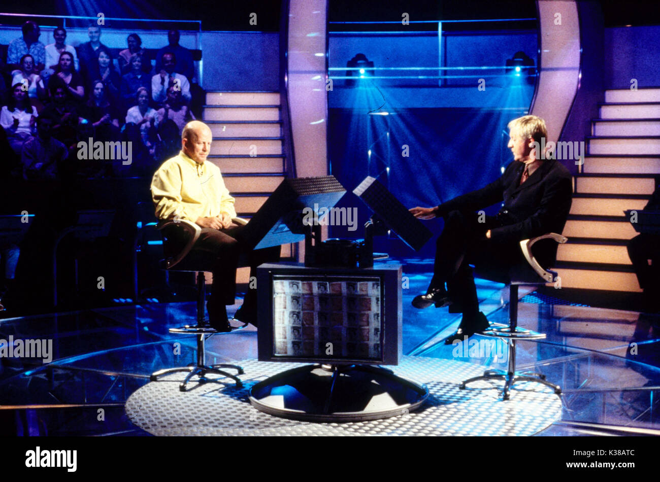 WHO WANTS TO BE A MILLIONAIRE CELADOR PRODUCTIONS CHRIS TARRANT, right Stock Photo