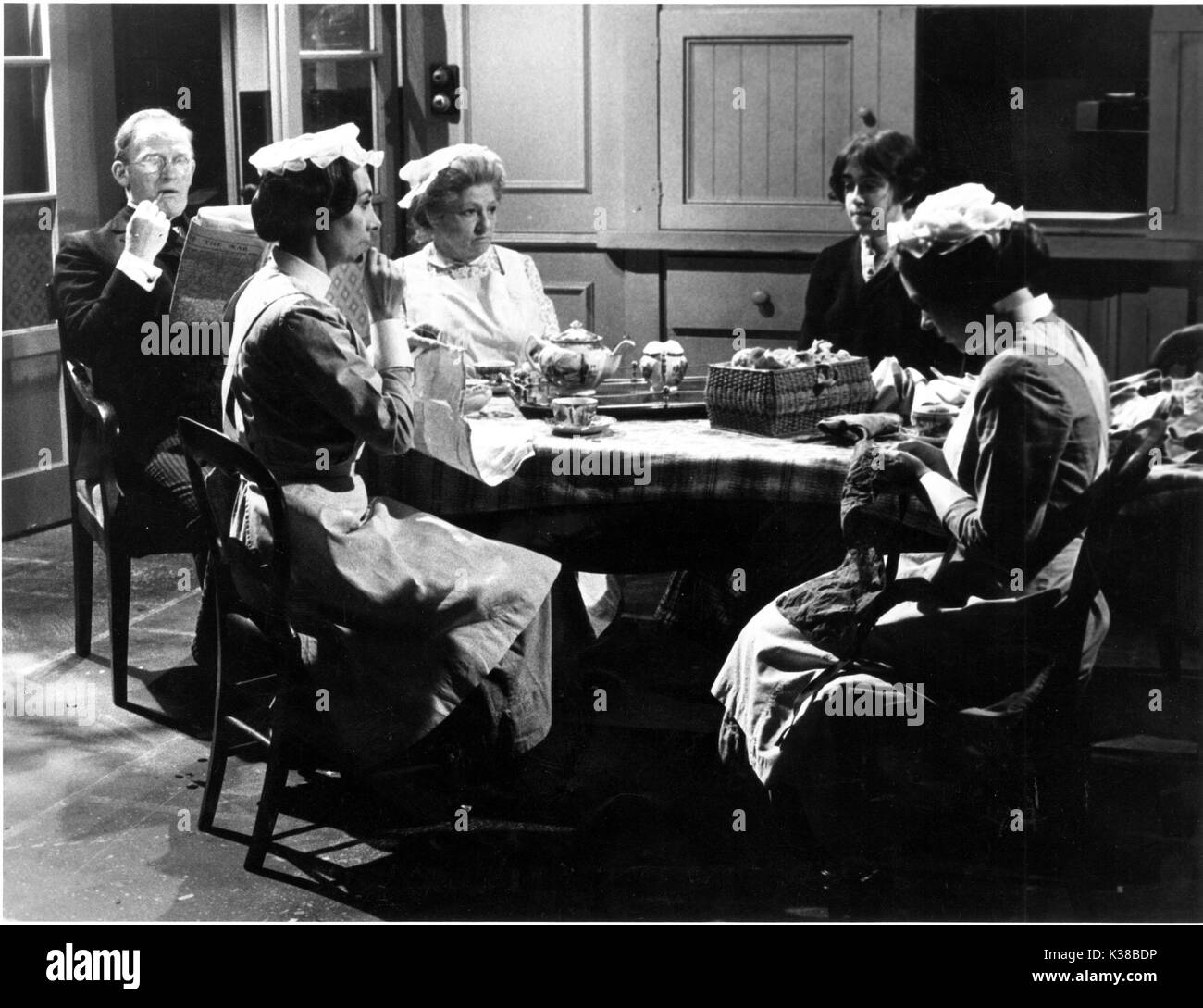 UPSTAIRS, DOWNSTAIRS LWT GORDON JACKSON, JEAN MARSH, ANGELA BADDELEY, Stock Photo