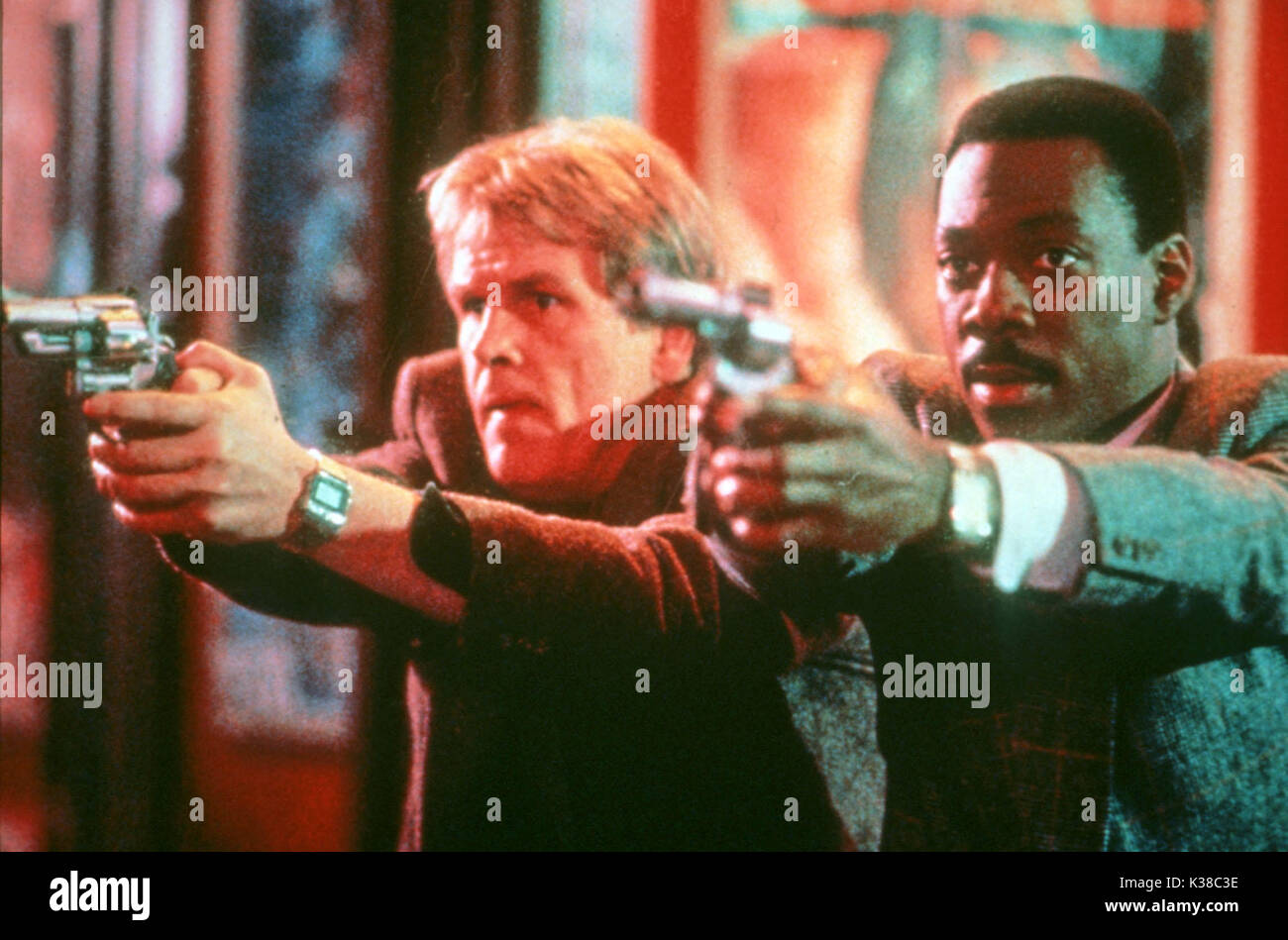 48 HOURS PARAMOUNT PICTURES NICK NOLTE, EDDIE MURPHY     Date: 1982 Stock Photo